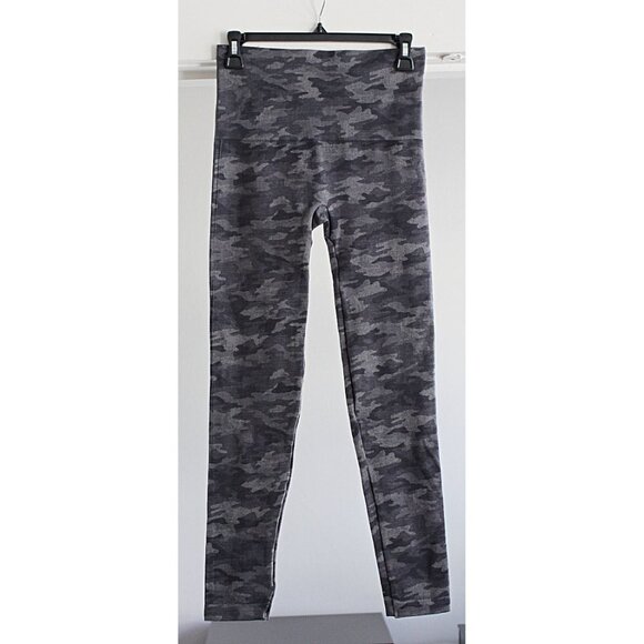 New w/Tags - Spanx Look At Me Now Seamless Leggings in Heather Camo, Large - Picture 7 of 10